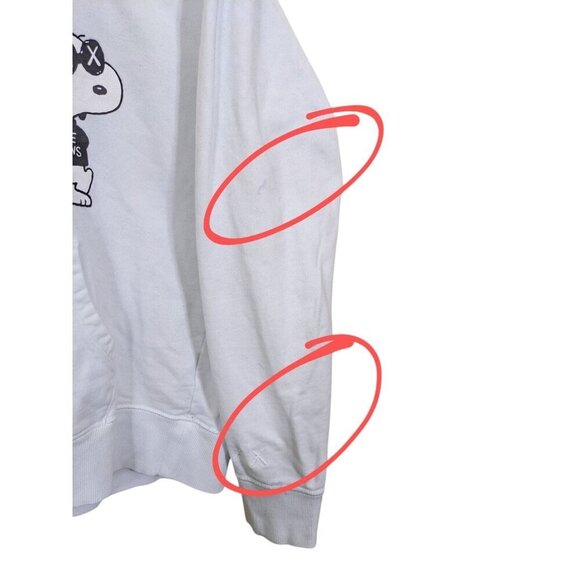 KAWS x Peanuts UT Uniqlo Snoopy Hoodie Sweatshirt Adult Size Medium White Unisex - Picture 5 of 8